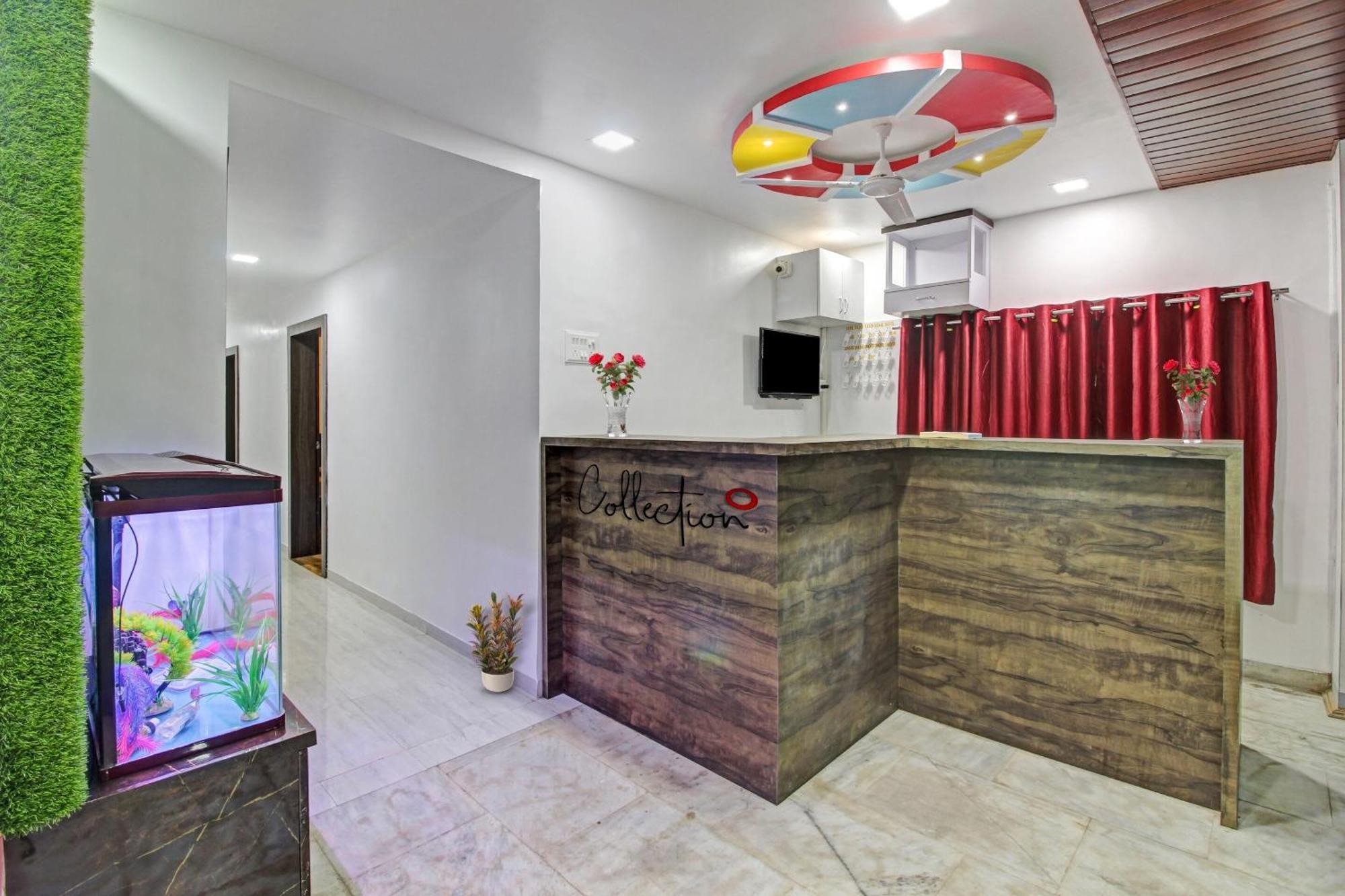Collection O Sairaj Lodging & Boarding Hotel Shikrapur Buitenkant foto